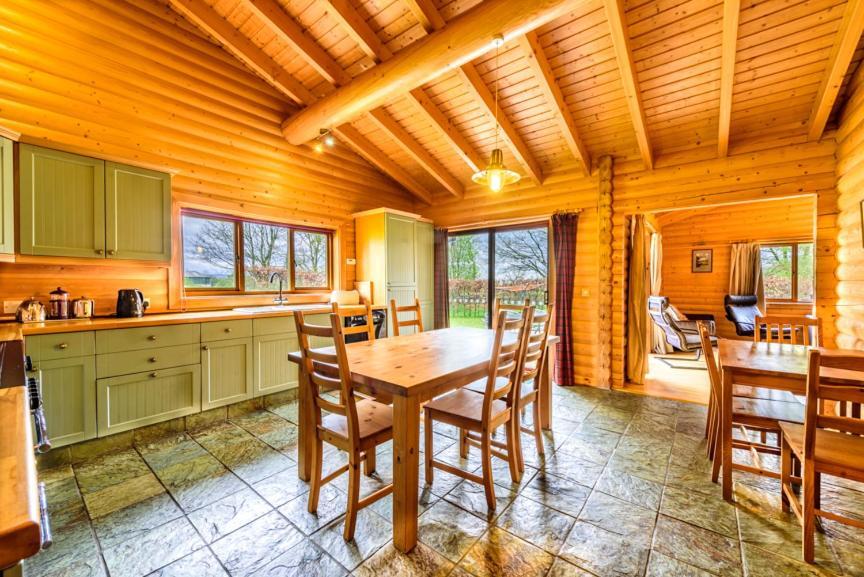 Pinecroft Lodges Ингълтън Екстериор снимка