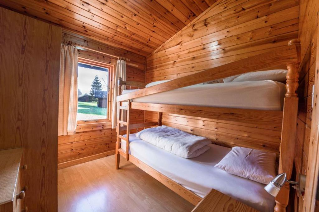 Pinecroft Lodges Ингълтън Екстериор снимка