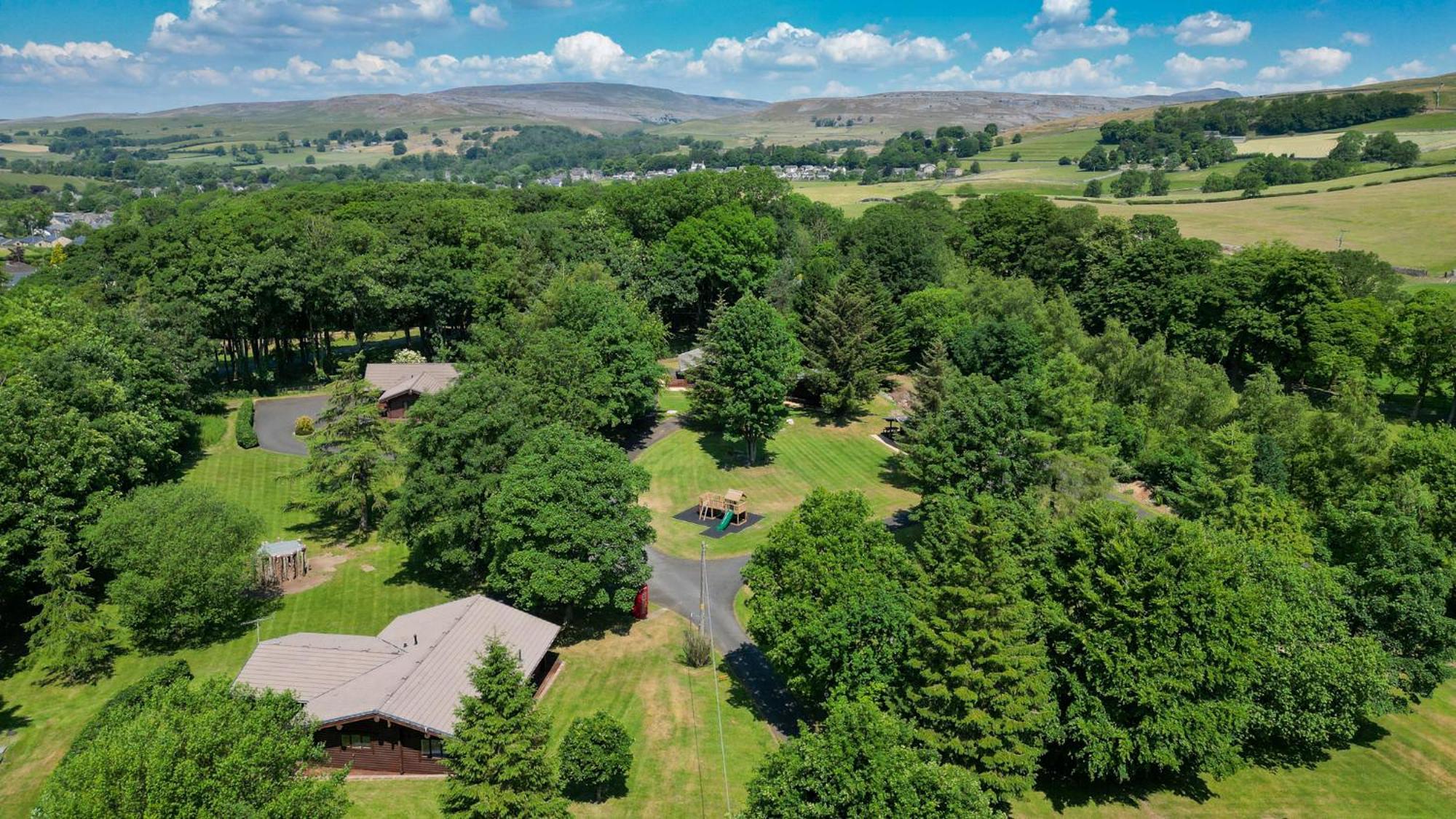 Pinecroft Lodges Ингълтън Екстериор снимка
